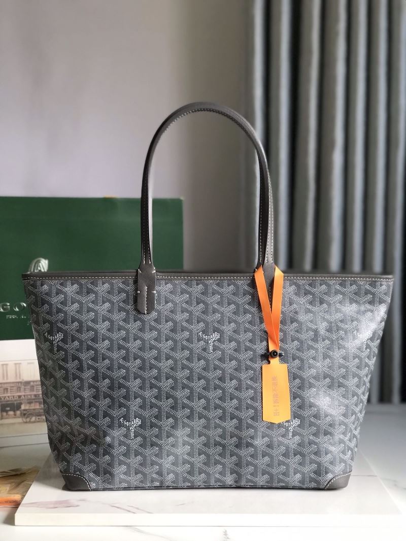 Goyard Shopping Bags